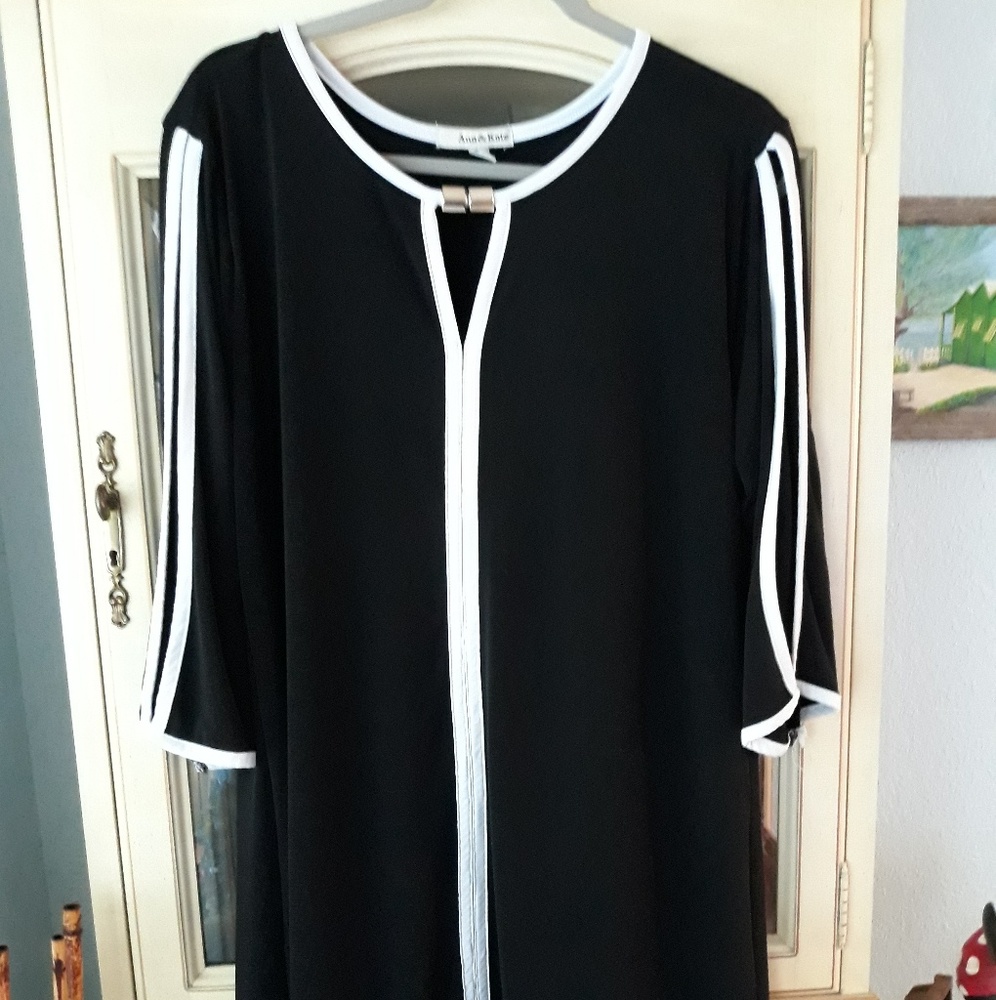 Women's Sexy 3x mini dress, slit 3/4 sleeves